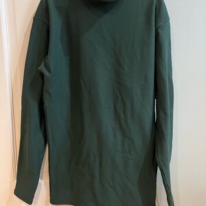 Green under armour cold gear long sleeve